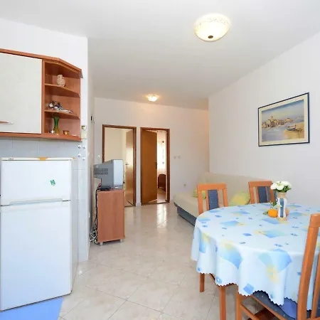 Mirela.2 Apartman *